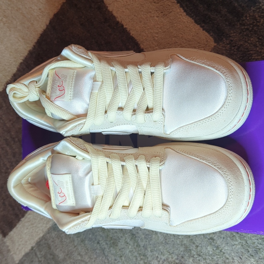 Nike SB Dunk Low PRM Coconut Milk/Light Bone Size Men's 7.5 Woman's 9 - Picture 1 of 6